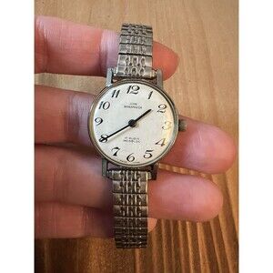 John Wanamaker wristwatch 17 Jewel Manual Wind Speidel Band